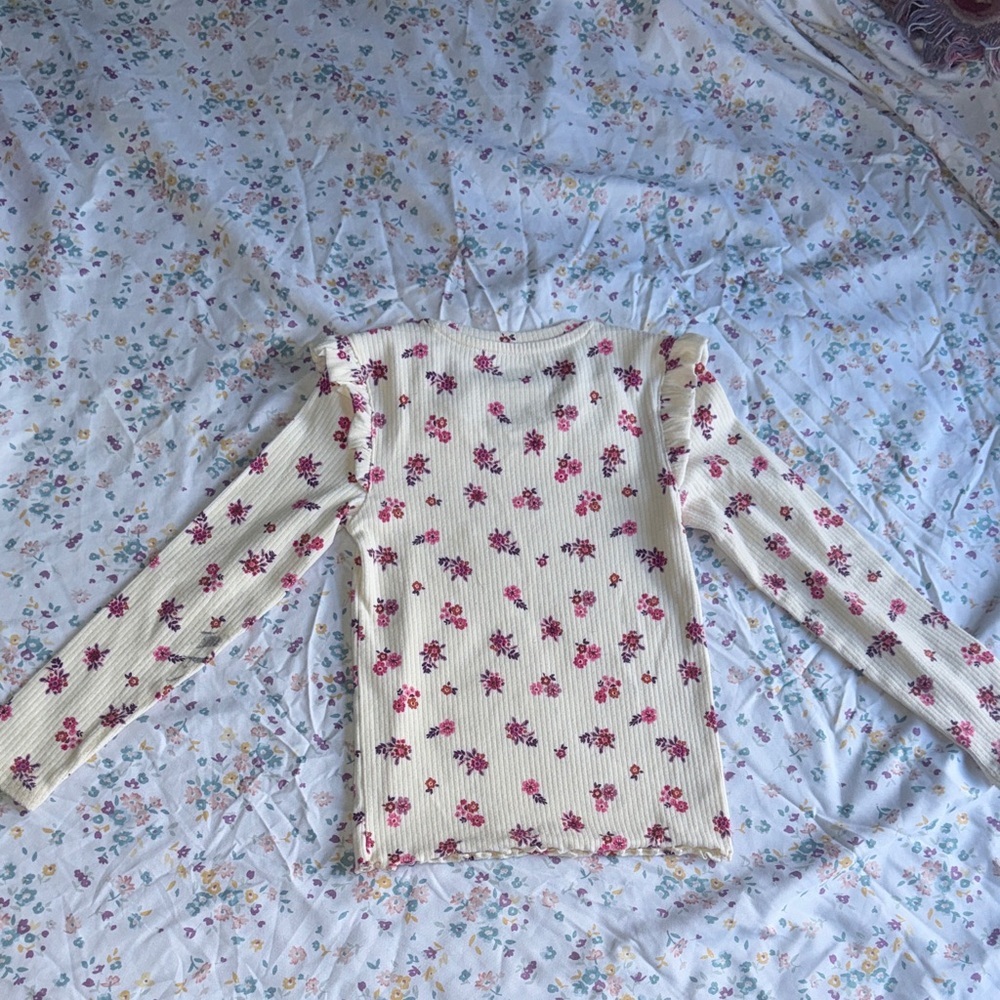 Girl’s Size 5 Bundle | Puma Set & Longsleeve Items | 6 Items - Picture 9 of 15